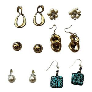 Bundle of 6 Pairs of Vintage Earrings with Posts Multi Color and Styles Costume